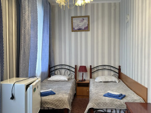 Отель Лотос