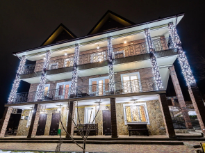Favar Karpatyi Apart-Hotel
