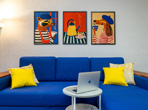 Апартаменты Cosmos Apart на Революции 48 Б (1)