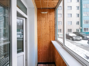 Квартира рядом с Мнтк им. Федорова и Ск Заря