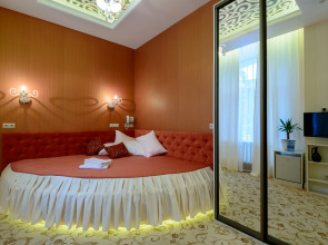 Меблированные комнаты  Серебряная лошадь