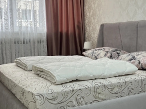 2-Kh Komnatnaya V Tikhom Meste Flat