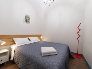 Отель Двенадцать