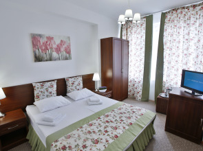 Отель Marina Inn