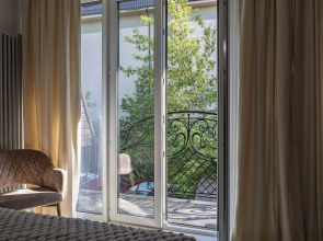 Апартаменты Hotel Attashe