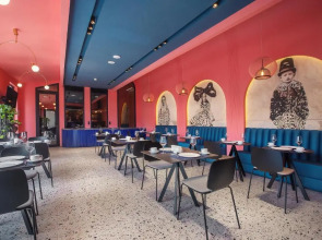 Heritage Hotel and Suites (by Travel Agency)