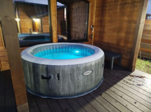 Uyutnaya Dacha Nedaleko Ot Goroda Chalet