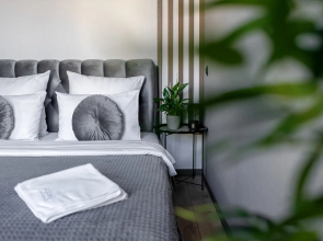 EvroUjut Ujutnaja studija s vidom na sobor Apartments