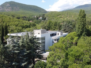 Les Health Resort