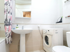 Апартаменты  с 2-мя кроватями и одноместный диван в центре Астаны