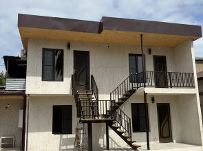 Lakoba 16 Guest House