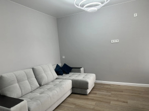 Studiya Vozle Hurula Flat