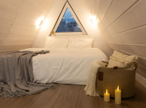 V Stile A-Frame Na Beregu Ozera Private house