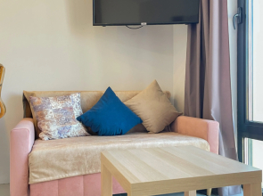 Апартаменты с Панорамными Окнами на 14 Этаже Небоскреба Бизнес-Класс в ЖК D1