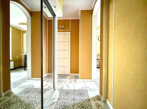 Апартаменты Relax Apart на ул. Германа Титова, д.6