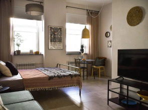 Апартаменты на Вознесенском проспекте рядом с Никольским собором.