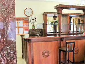 Отель Гермес