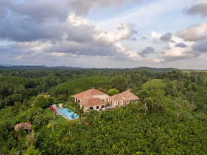Mayurana by Edwards Collection Villa