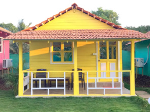 Morjim Queen Beach Resort Hotel
