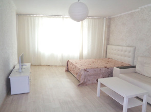 Апартаменты  Авиаторов 42