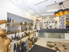 Отель Comfort Suites