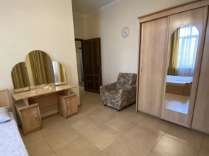 Апартаменты Элитная трехкомнатная квартира