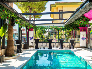 Ola Hotel