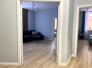 Апартаменты трехкомнатные рядом с набережной