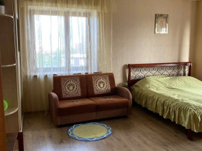 Квартира Cолнечная, уютная квартира 50кв.м рядом с метро