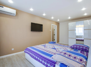 Апартаменты Трёхкомнатные в центре города по Ленинградской 2