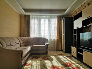 Квартира Двухкомнатная на Тихой у Парка Юность