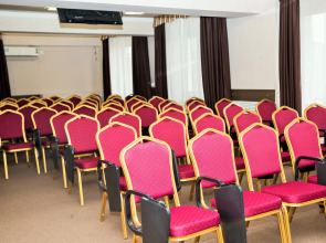 Санаторий Курортная Поликлиника им. Н.И. Пирогова с Пансионатом с Лечением Искра