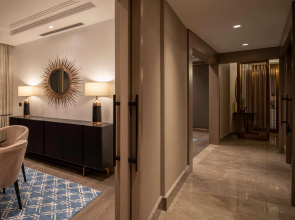 Отель Centro Westside by Rotana