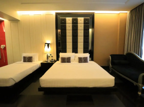 Отель Long Beach Garden Hotel & Pavilions