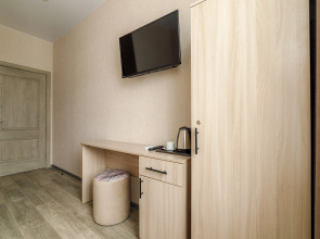 Отель Платон