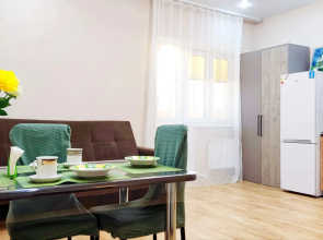 Otlichnaya Studiya V Novom Dome Apartments