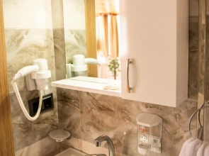 Отель Galapera Hotel