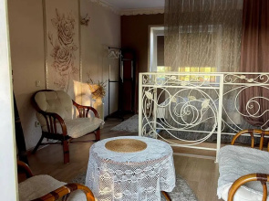 Guest House with Garden