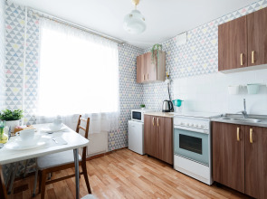 Просторная Двухкомнатная Квартира на 6 Гостей Проспект Октября 101 Театр Кукол