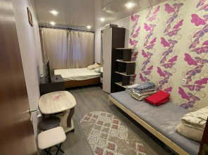 Апартаменты 2-х комнатная на 50 лет Октября 9