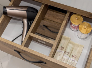 Апартаменты LikeHome Изумрудные Вблизи Парка Галицкого