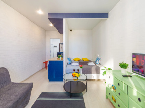 Apartamenty u metro Botaniceskaa na Krestinskogo