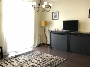 Flat Alleya Geroyev 4 Dvukhkomnatnaya