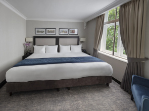 Wellington Hotel by Blue Orchid
