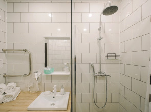 Апартаменты Abri Luxe в ЖК на Механошина с видом на город