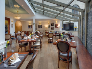 Отель Boutique Seven Days