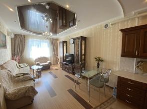 Апартаменты 201 Колхозная 9