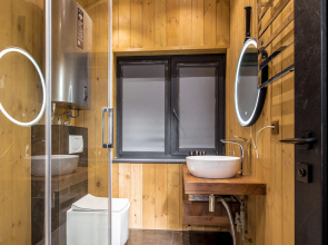 Niagara Eco Hotel