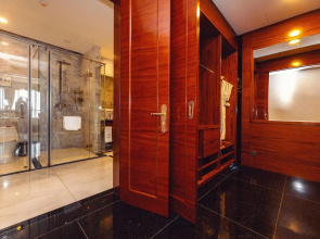 Отель Hotels & Preference Hualing Tbilisi