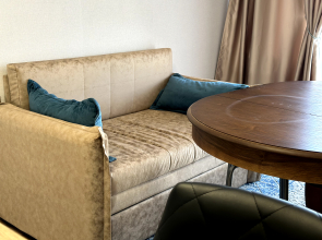 Аппартаменты "Эленика" двухкомнатная квартира в Махачкале с видом на озеро и мечеть